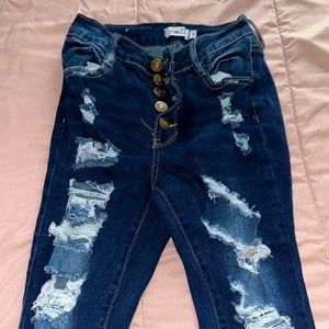 I’m selling the jeans and the shirt .